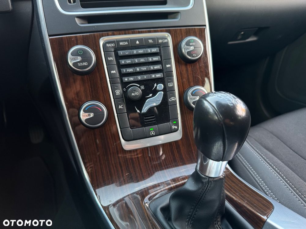 Volvo V60 D2 Edition Pro - 32