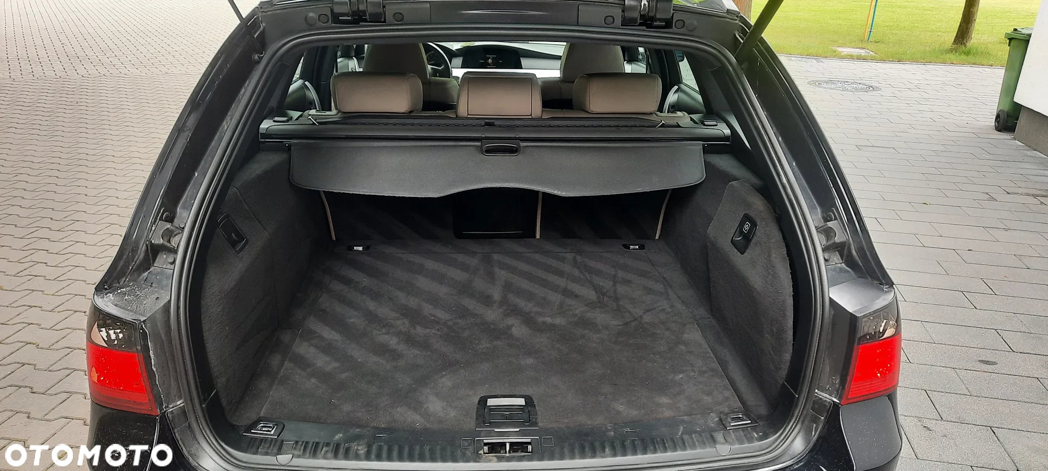 BMW Seria 5 530i Touring - 31