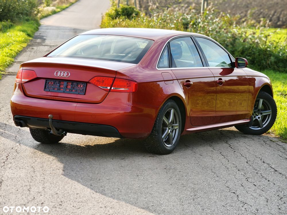 Audi A4 Limousine 2010 photo 5