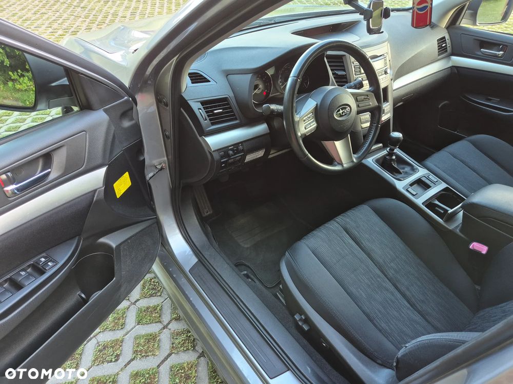 Subaru Legacy 2.0R Comfort - 16