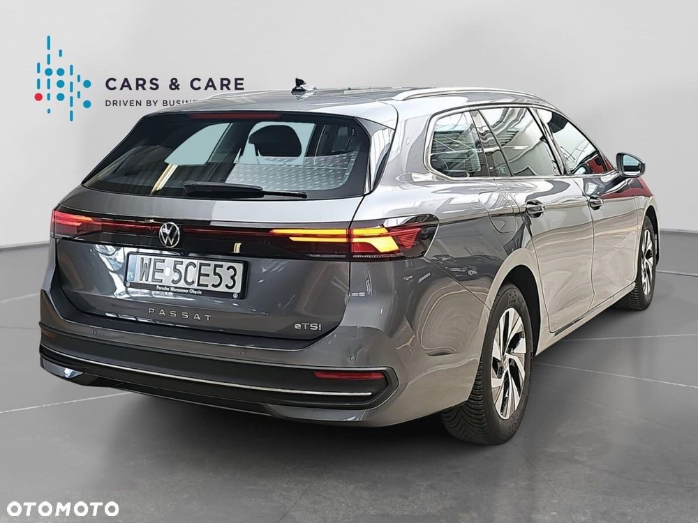Volkswagen Passat - 30