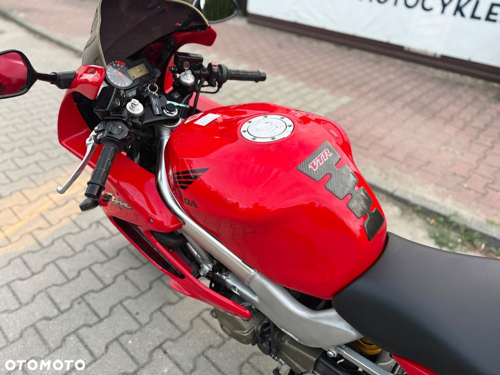 Honda VTR - 29