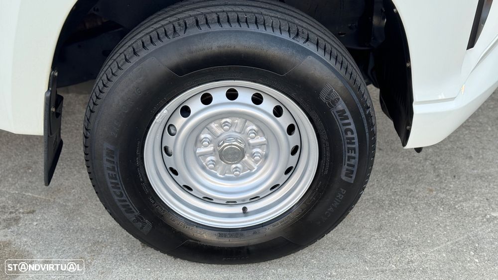 Mitsubishi L-200 Cabine dupla 4X2 - 15