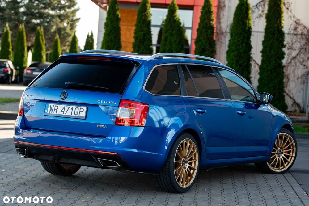 Skoda Octavia 2.0 TSI RS DSG - 9