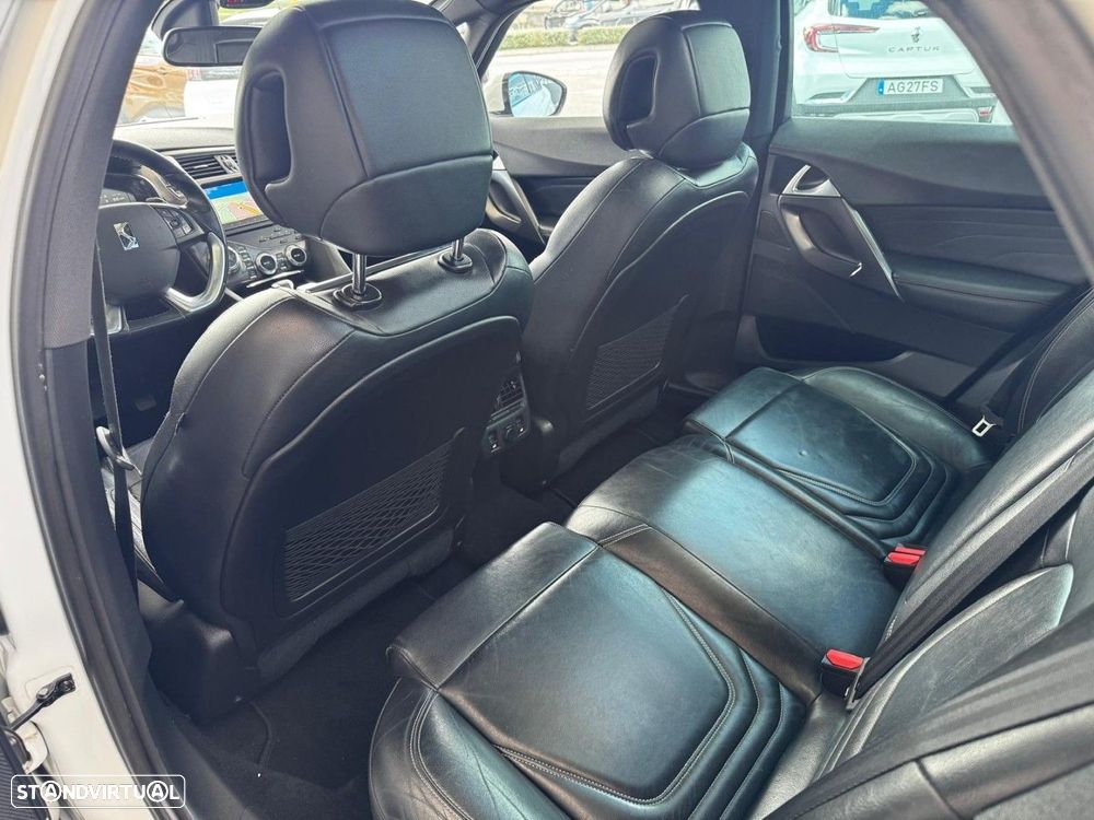 Citroën DS5 2.0 HDi Hybrid4 So Chic CMP6 - 24