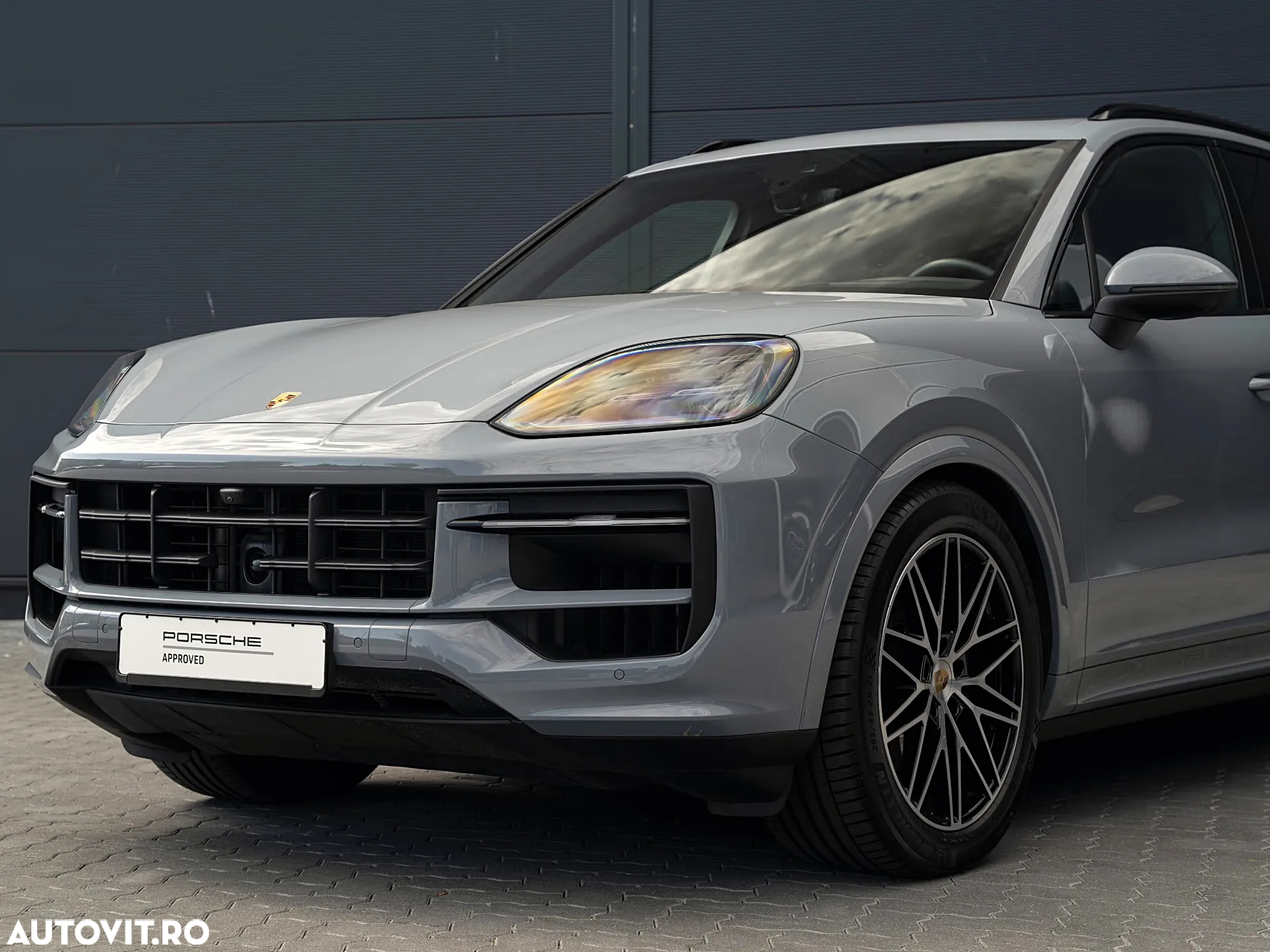Porsche Cayenne Standard - 5