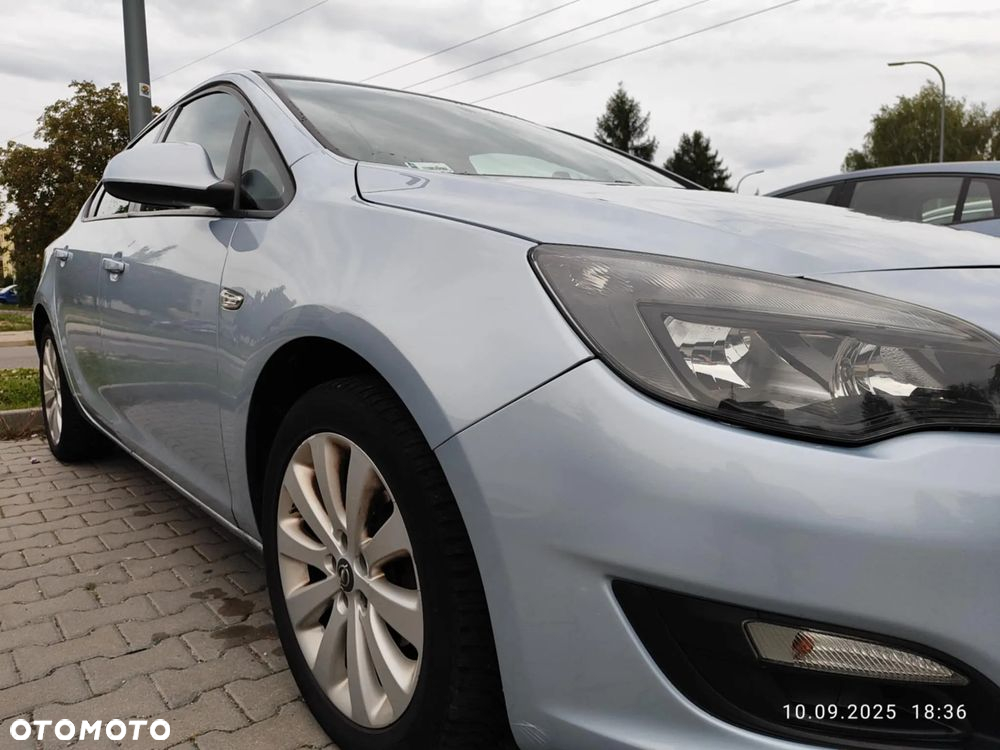 Opel Astra - 14
