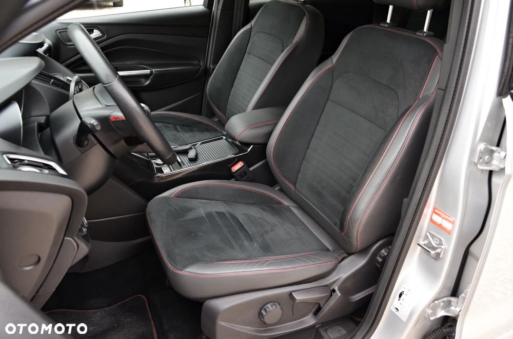 Ford Kuga - 29