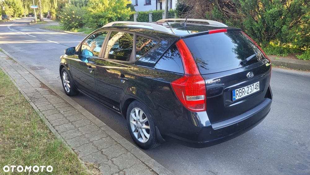 Kia Ceed 1.6 Crdi Comfort + - 4
