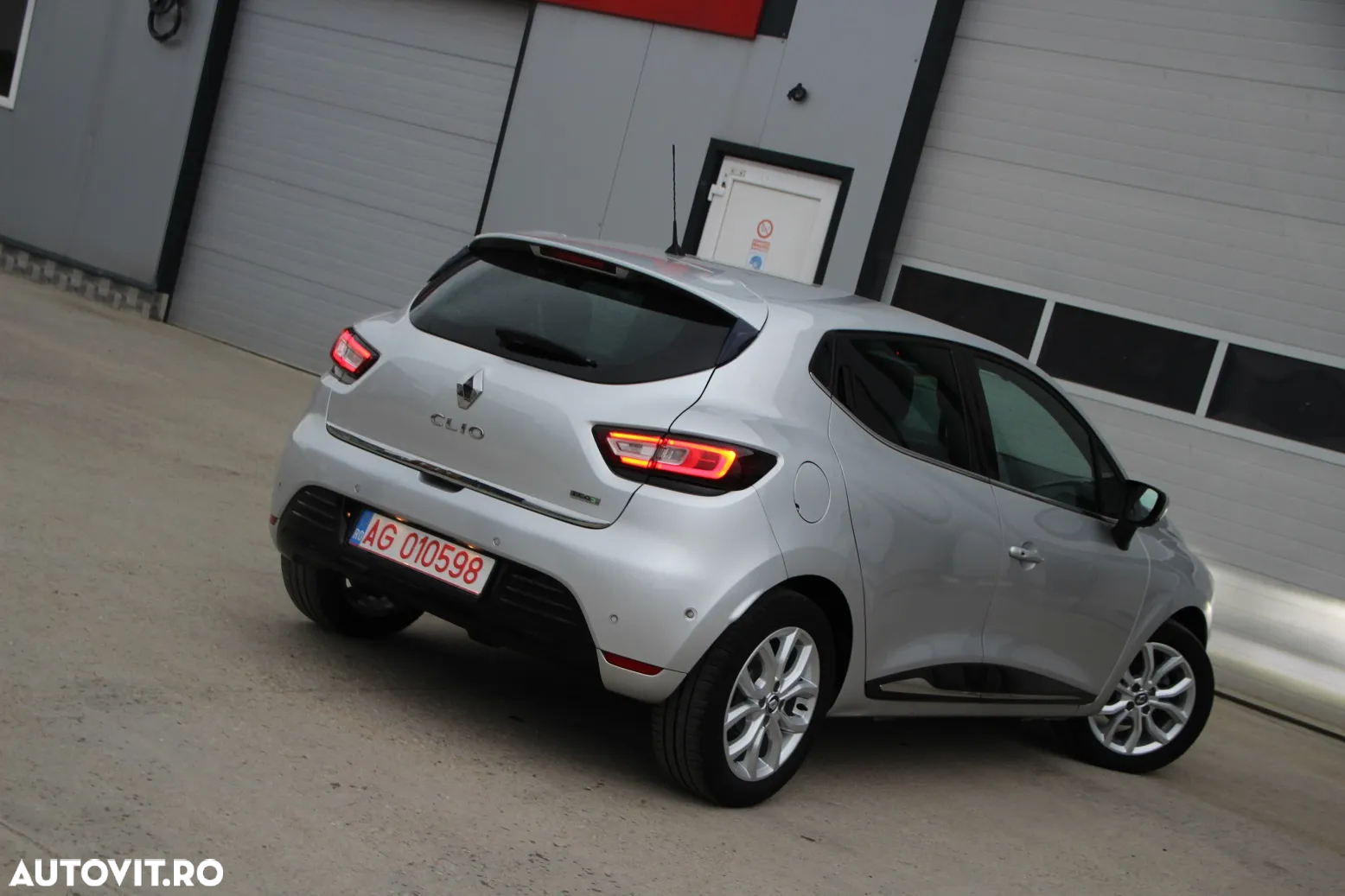 Renault Clio Estate Energy TCe Intens - 6