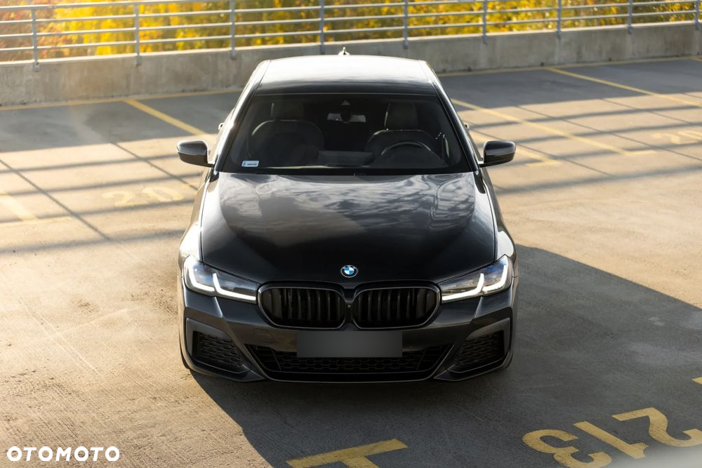 BMW Seria 5 520d xDrive M Sport sport - 2