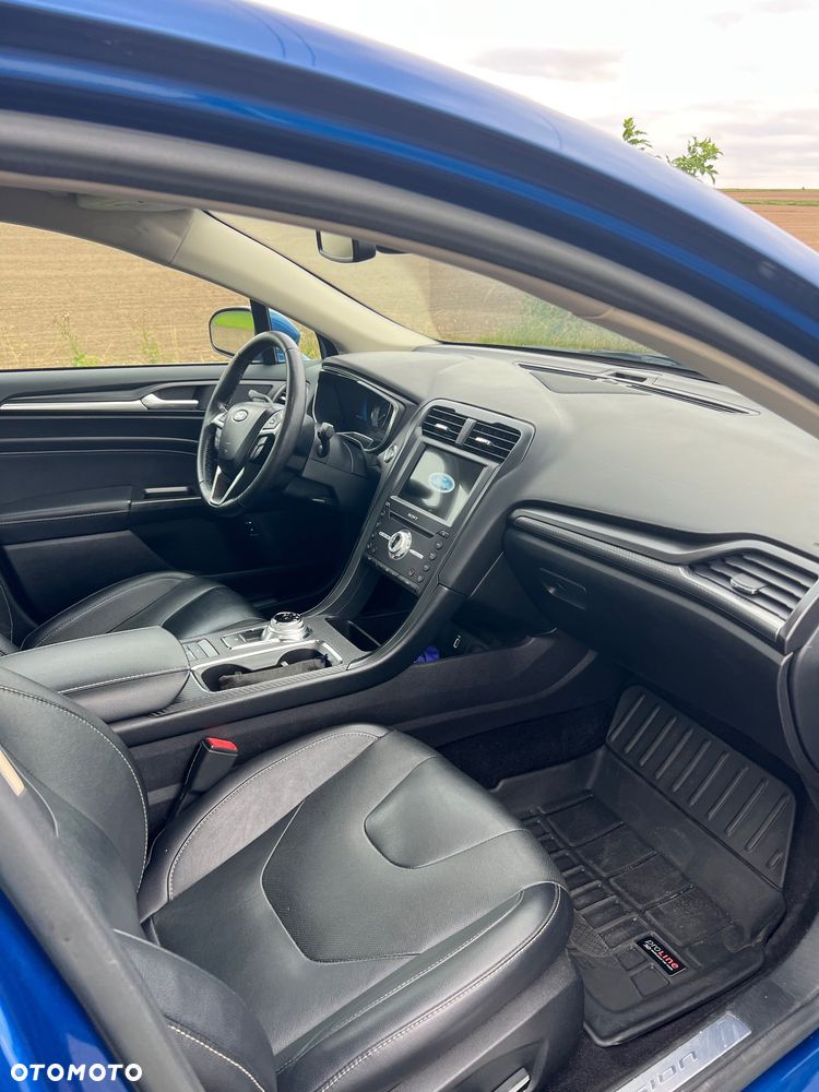 Ford Mondeo 2.0 SCTi Titanium - 9