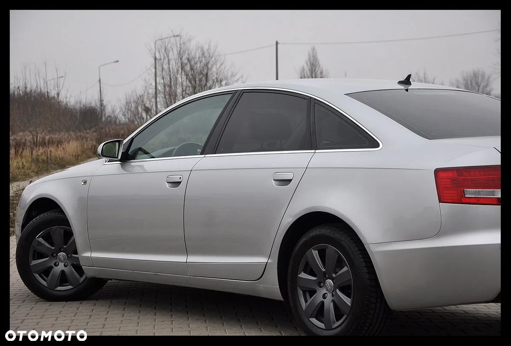 Audi A6 Limousine 2.4 - 12