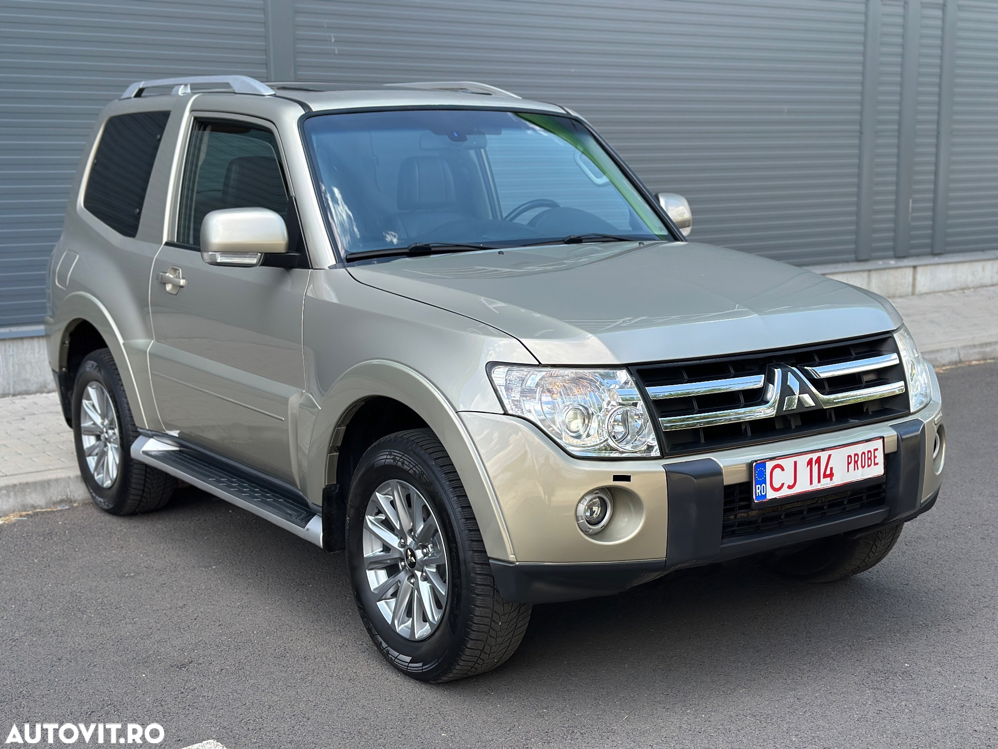 Mitsubishi Pajero 3.2 DI-D Automatik Limited Edition - 12