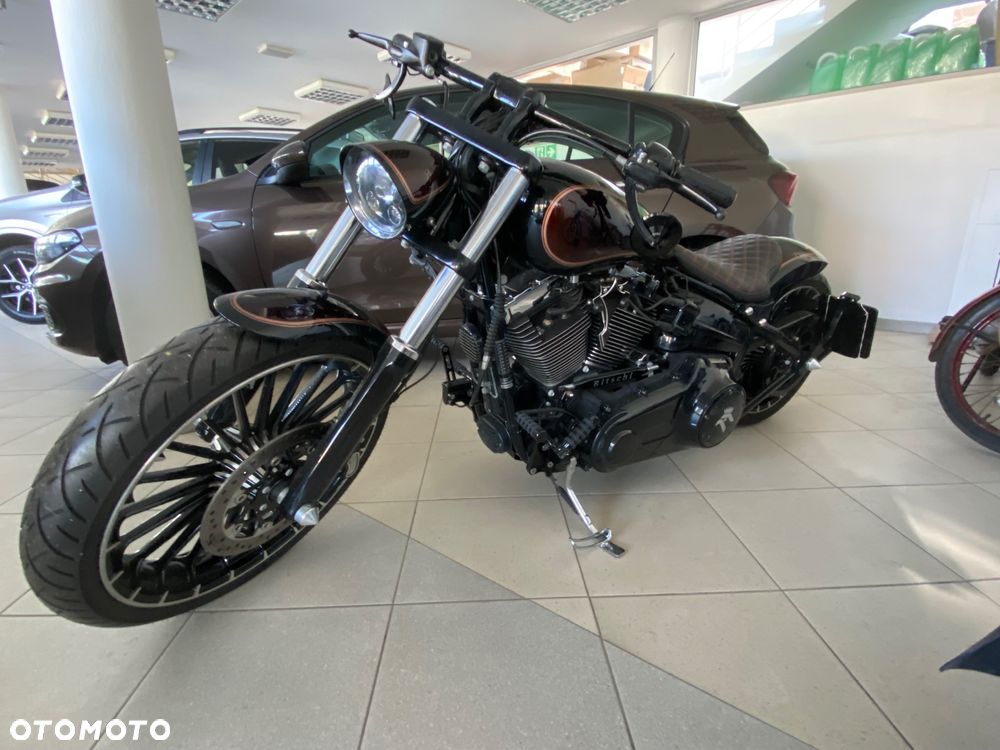 Harley-Davidson FXSB Breakout - 13