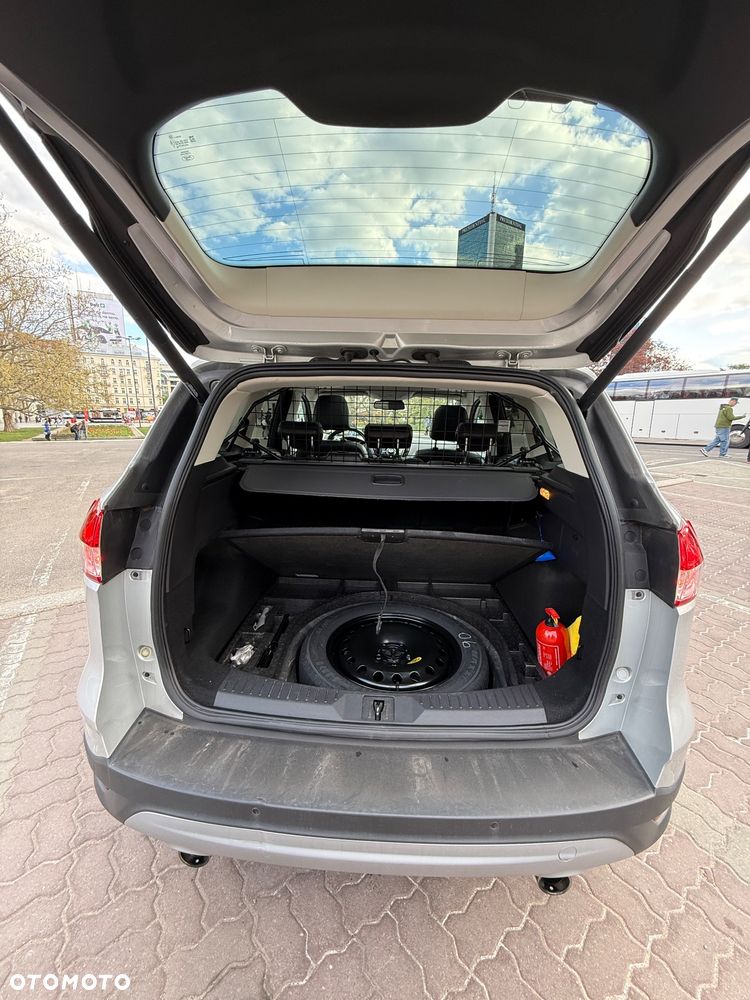 Ford Kuga 2.0 TDCi 4x4 Titanium - 6