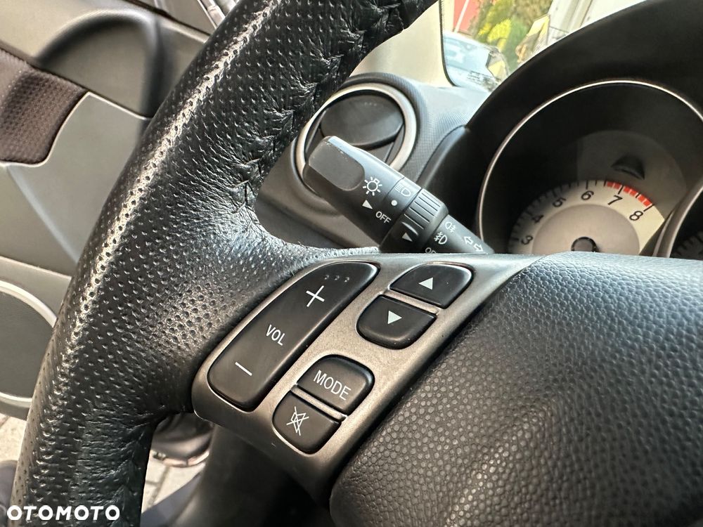 Mazda 3 1.6 Sport Active - 22