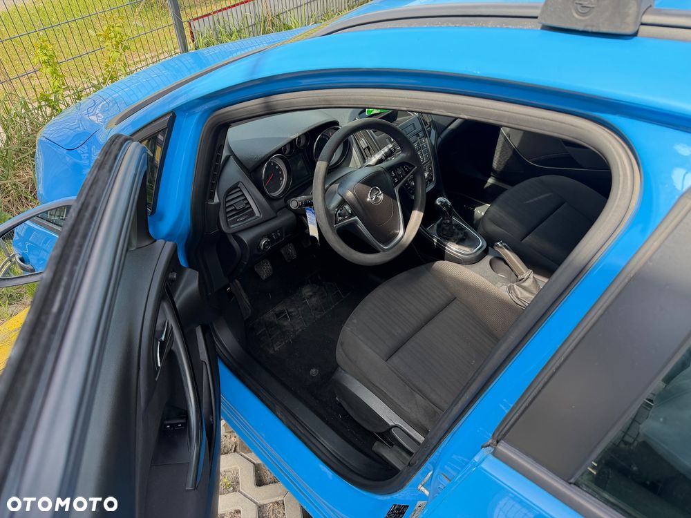 Opel Astra 1.4 Turbo Color Edition - 9