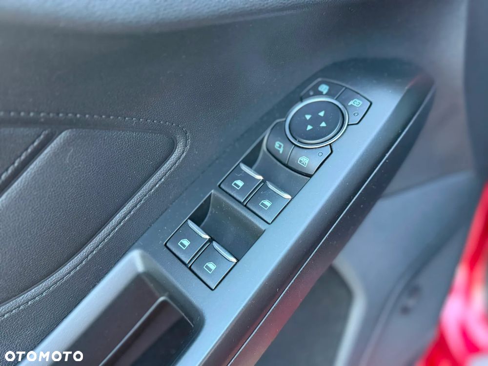 Ford Focus - 25
