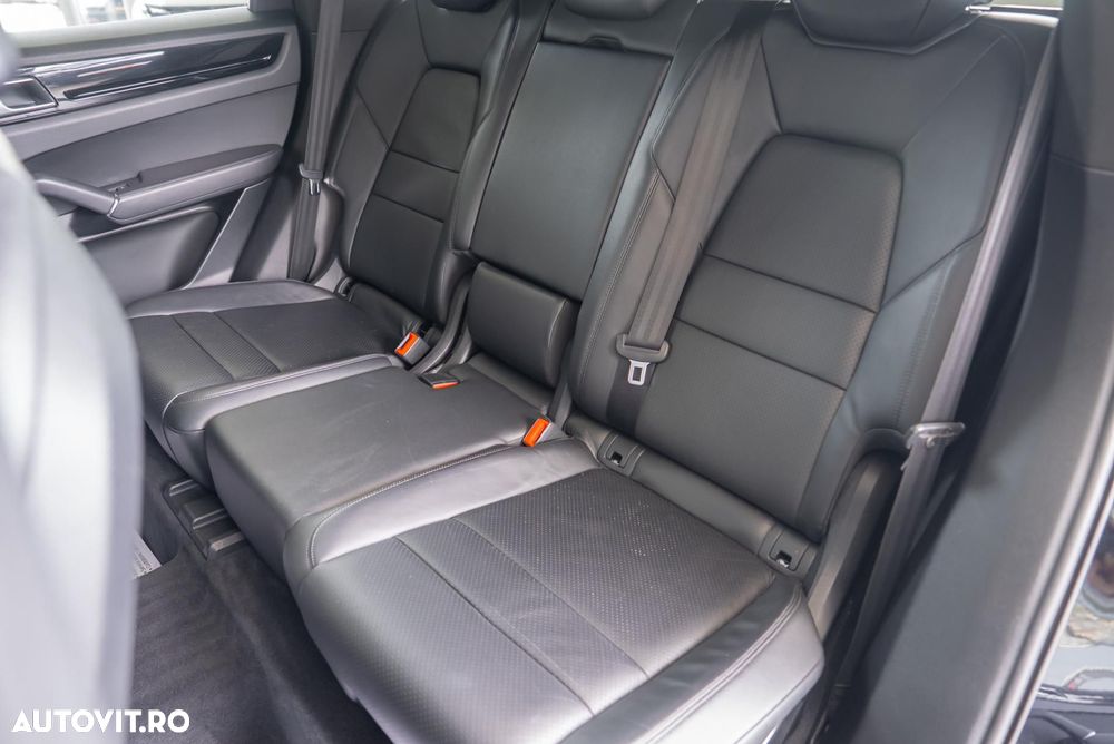 Porsche Cayenne Tiptronic S - 23