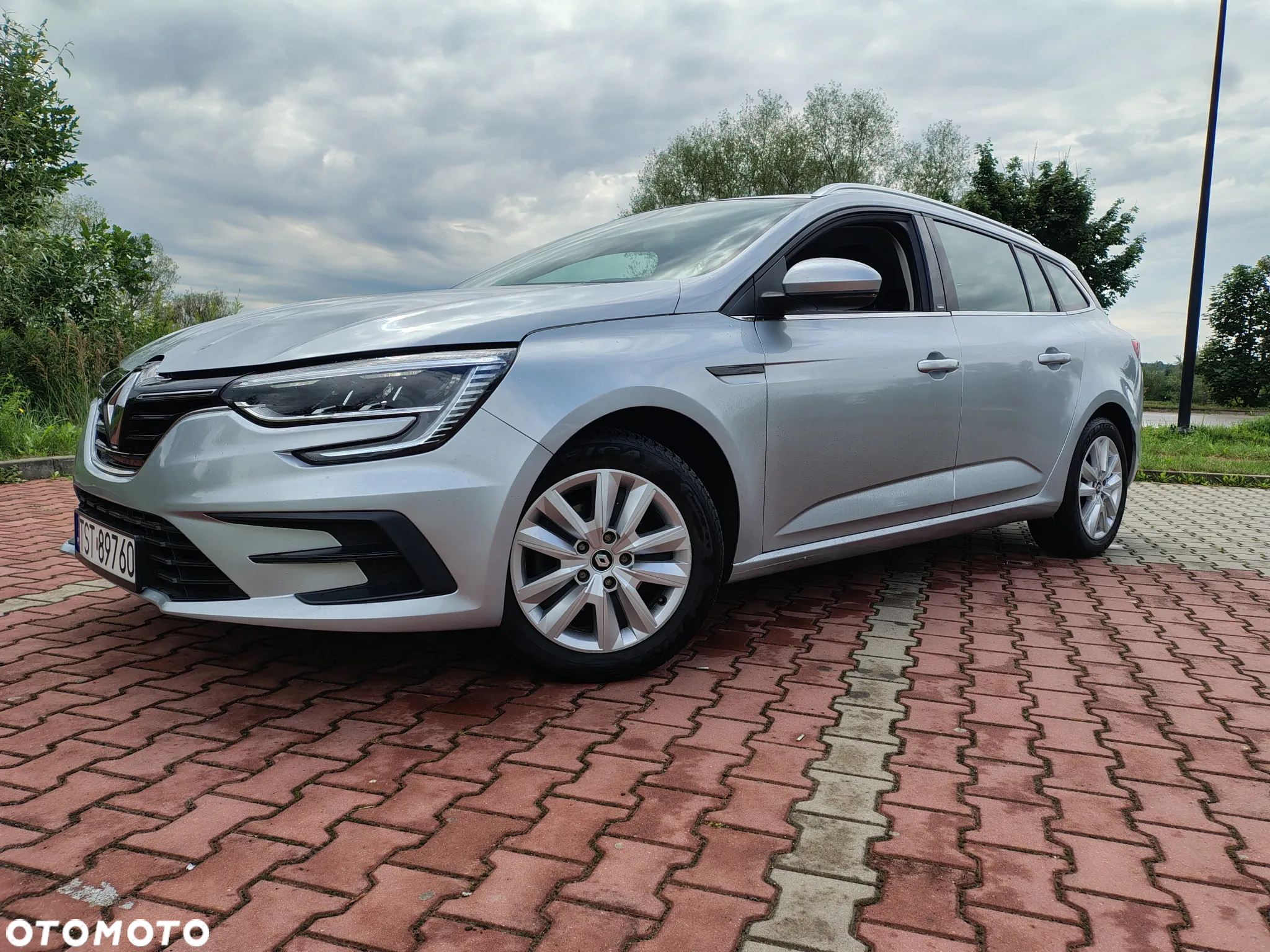 Renault Megane 1.5 Blue dCi Intens - 4