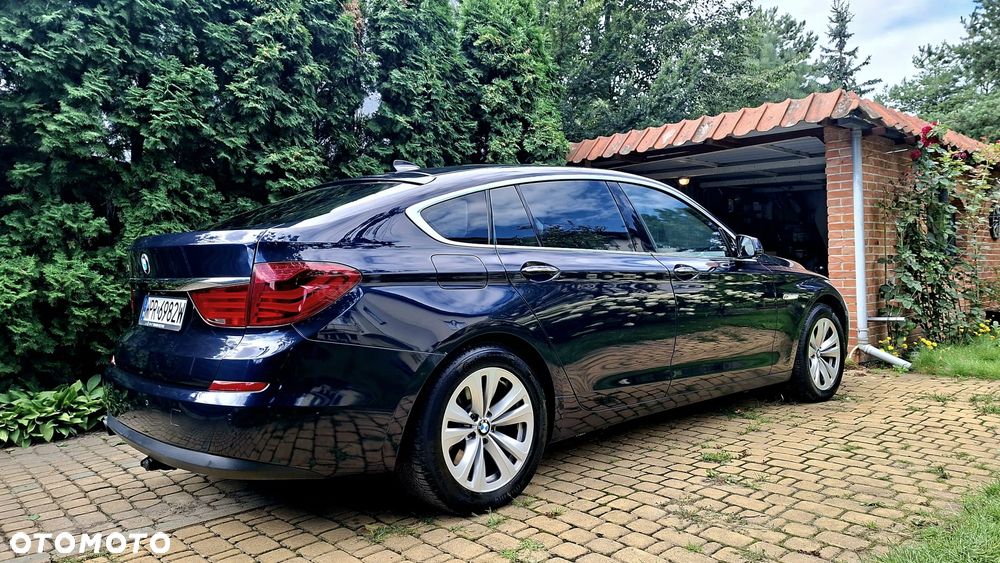 BMW 5GT - 6