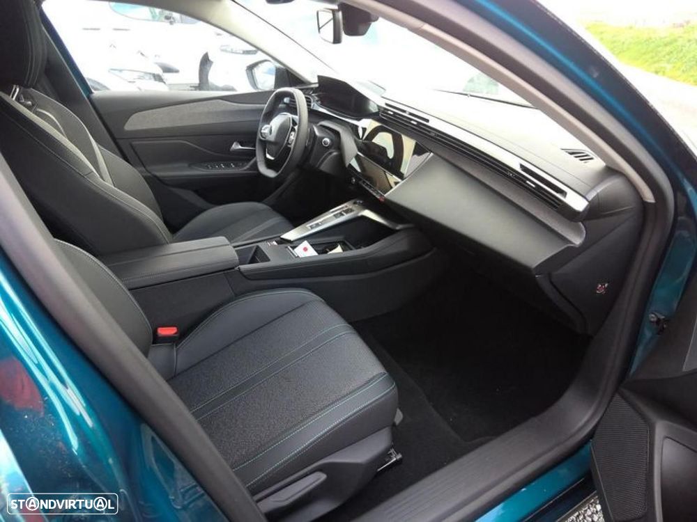 Peugeot E-408 58 kWh Allure - 9