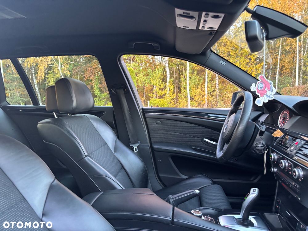 BMW Seria 5 530d Edition Exclusive - 32