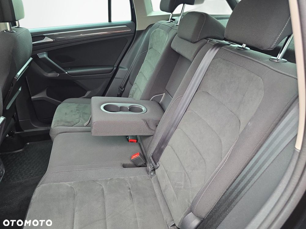Volkswagen Tiguan - 26