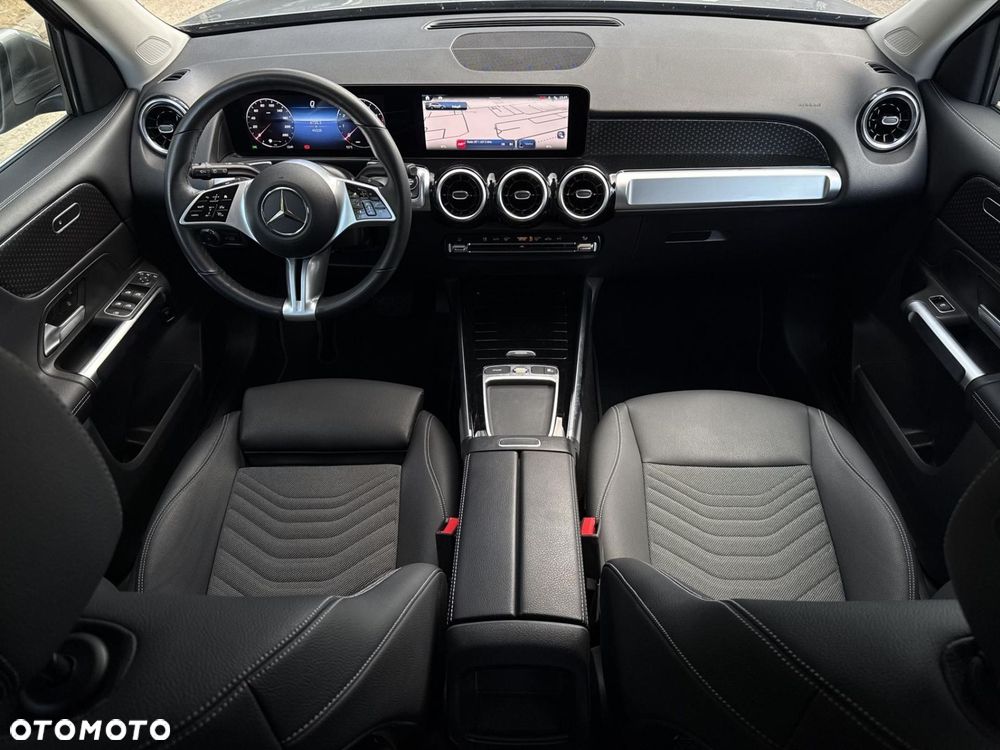Mercedes-Benz GLB - 18