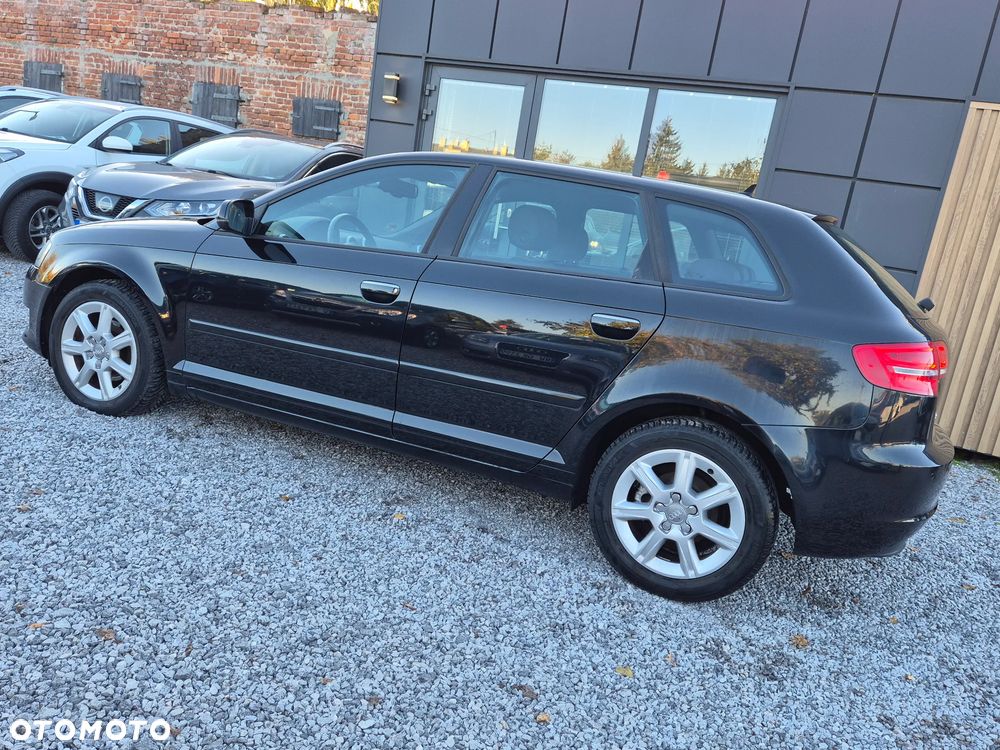 Audi A3 Sportback 1.6 TDI Ambiente - 7