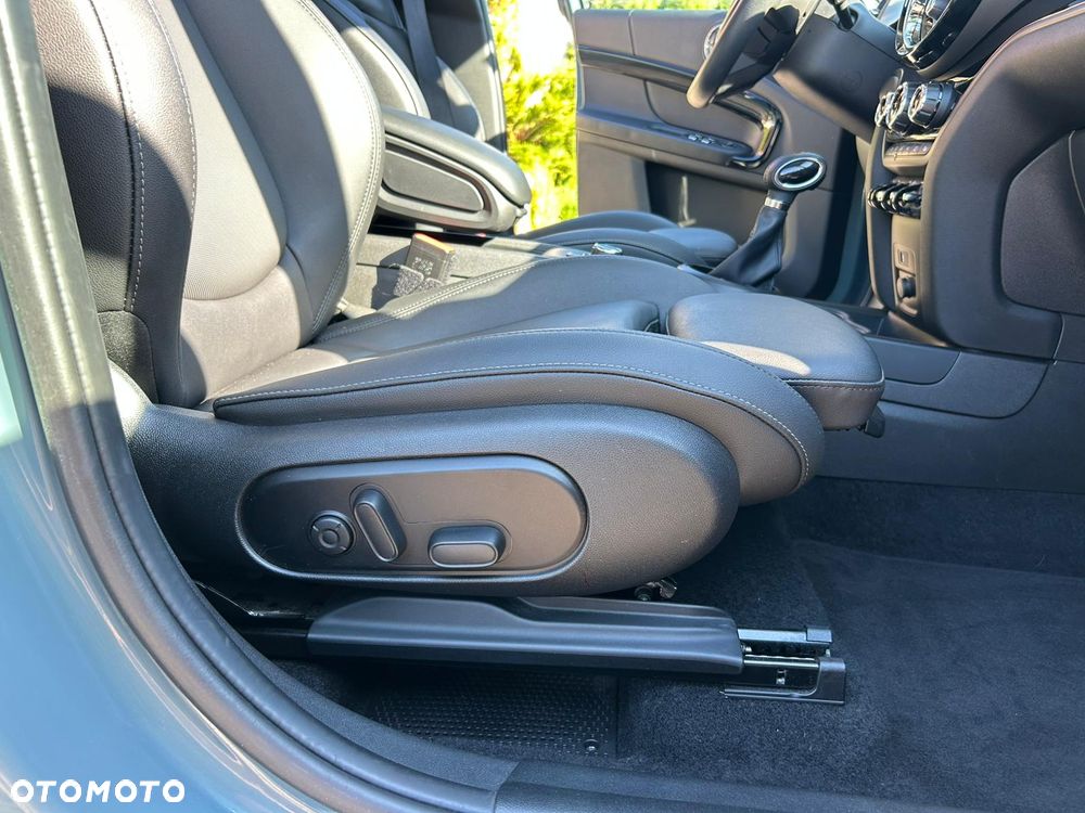MINI Countryman Cooper SE All4 Essential Trim - 25