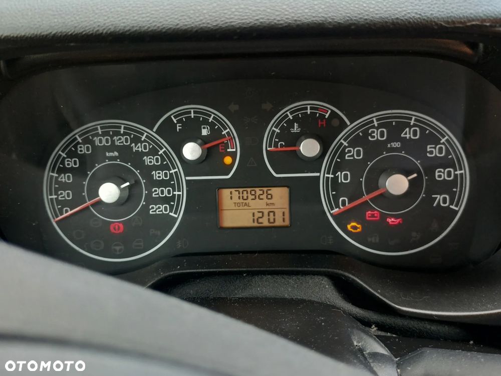 Fiat Grande Punto - 15