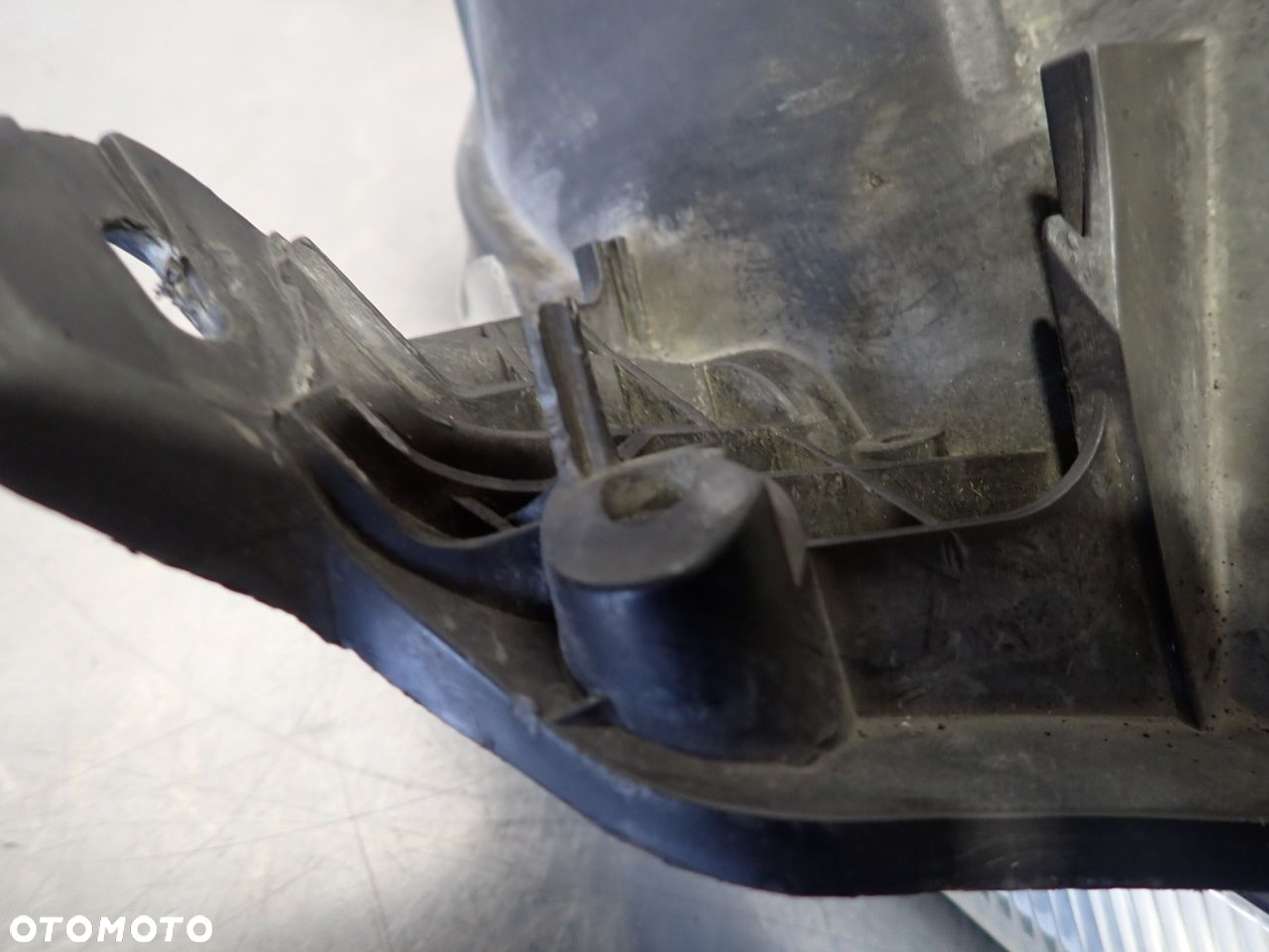 LAMPA PRAWA PRZEDNIA OPEL MERIVA A - 6