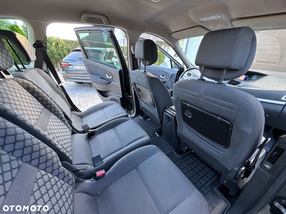 Renault Grand Scenic 1.9 dCi Tech Run - 25