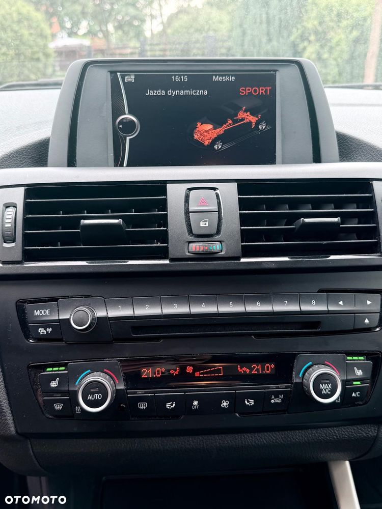 BMW Seria 1 116i Sport Line - 12