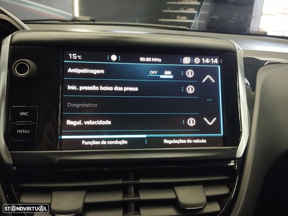 Peugeot 208 1.2 PureTech Signature - 30