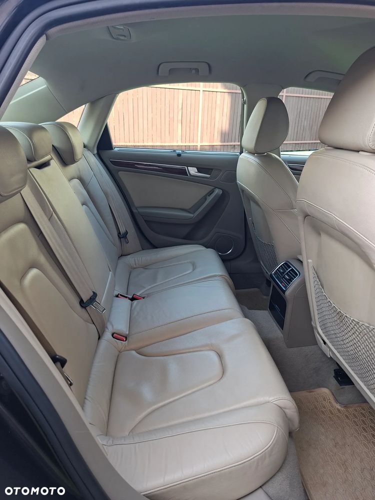 Audi A4 Limousine - 20