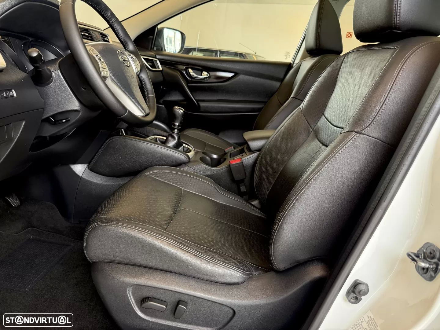 Nissan Qashqai 1.5 dCi Tekna Premium 18 360 - 46
