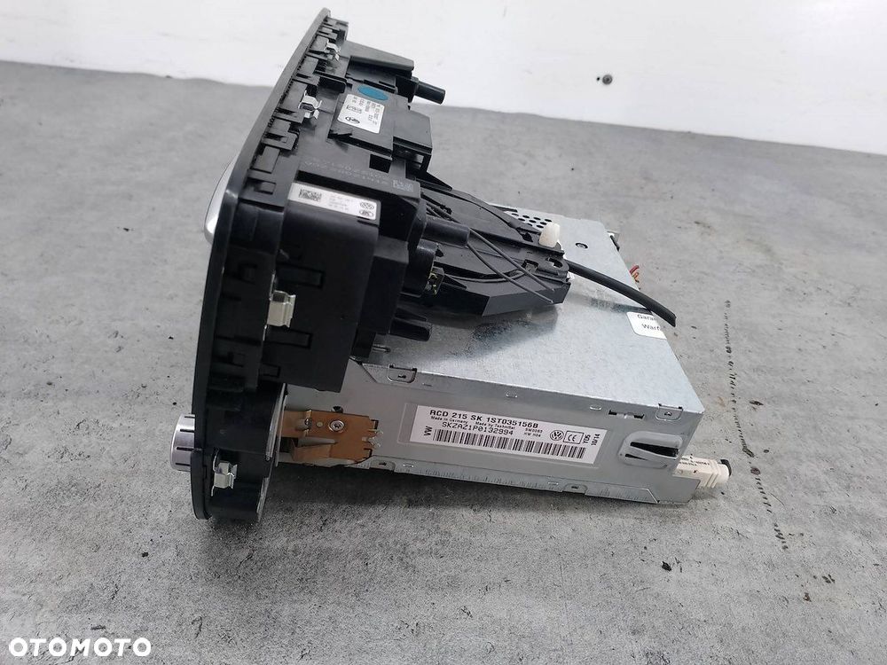 RADIO  SKODA CITIGO 1ST035156B  RCD215 - 3