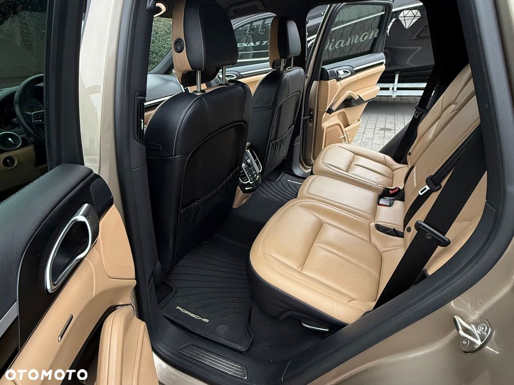 Porsche Cayenne S Diesel - 13
