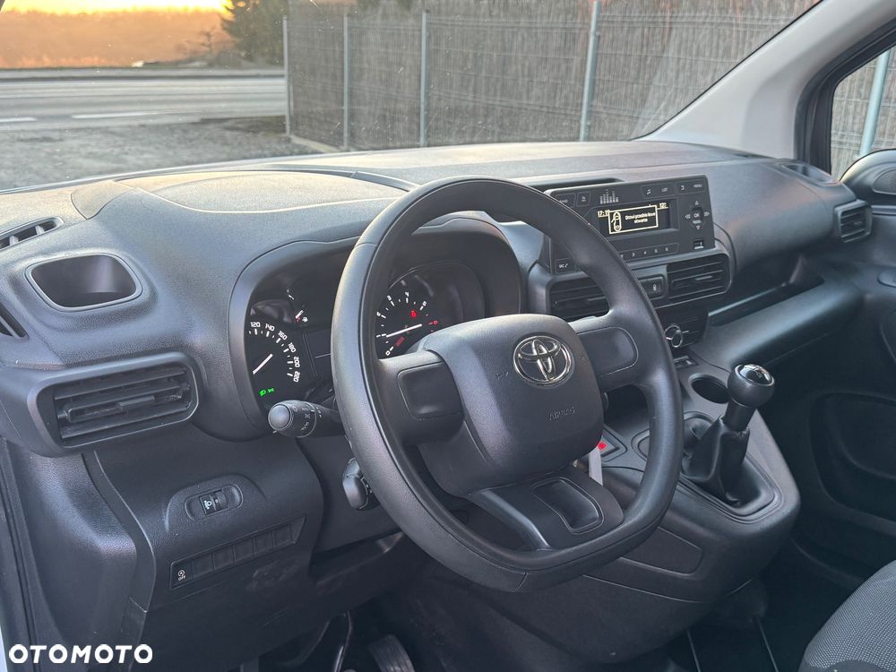 Toyota PROACE city - 11