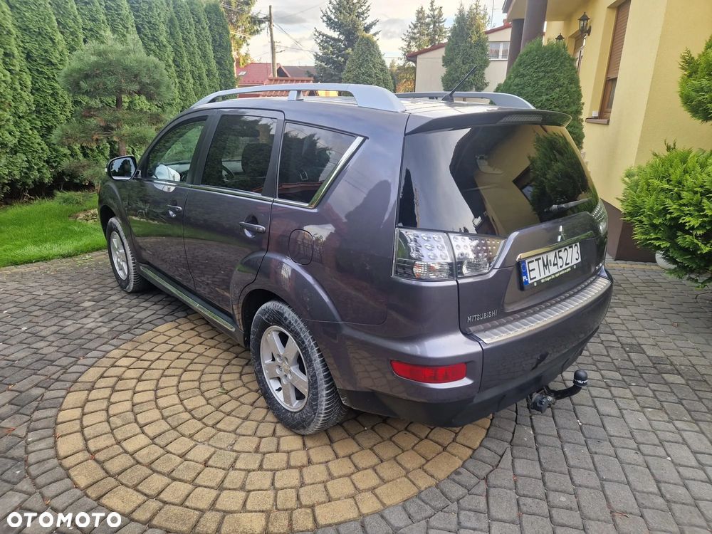 Mitsubishi Outlander 2.0 2WD CVT Invite - 6