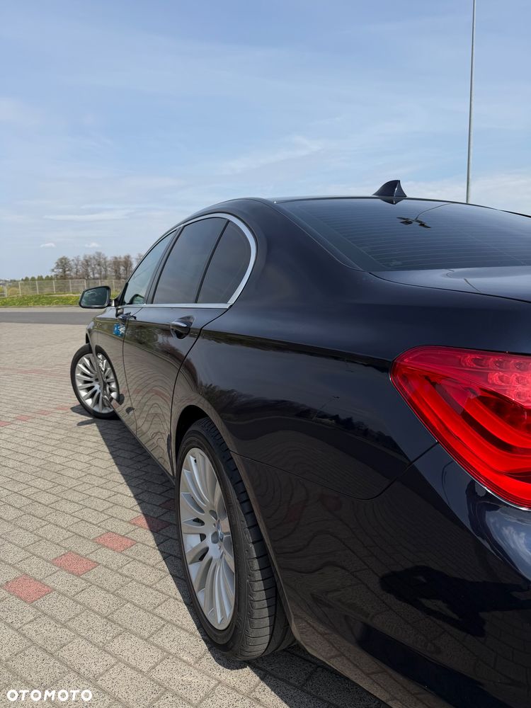 BMW Seria 7 740d xDrive - 7