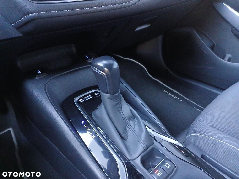 Toyota Corolla 1.8 Hybrid Comfort - 16