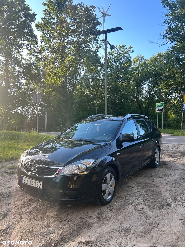 Kia Ceed 1.6 Crdi Comfort - 1