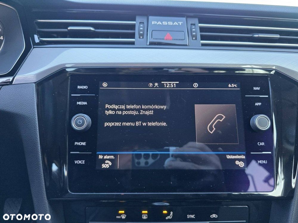 Volkswagen Passat - 19