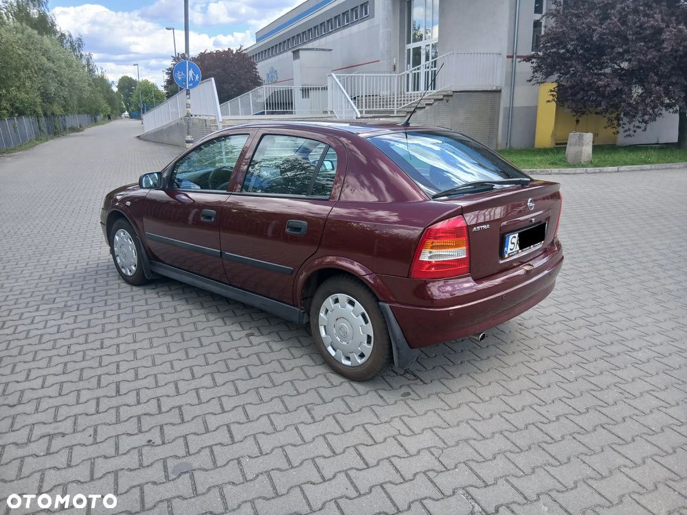 Opel Astra 1.2 Start - 6