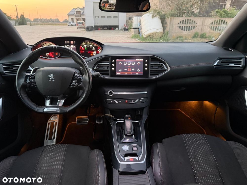 Peugeot 308 - 13