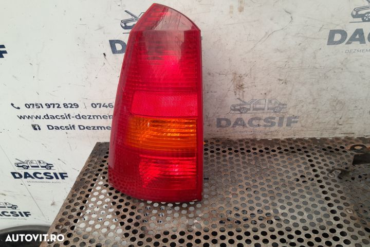 Lampa / Tripla stop stanga pe aripa COMBI Ford Focus 1 [1998 - 2004] - 2